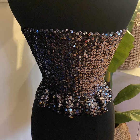 Super Stretchy Sequin Tube Top - Picture 3 of 5